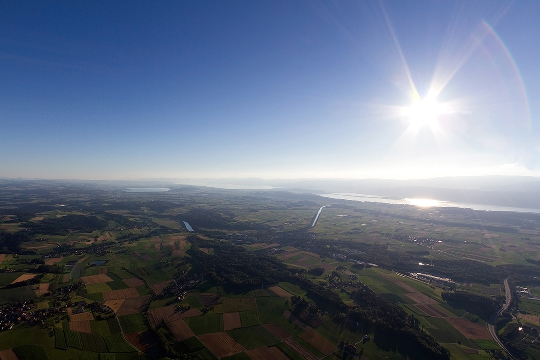 ballonfahrt seeland schweiz luftaufnahmen